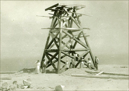Во время строительства маяка на мысе Ильи