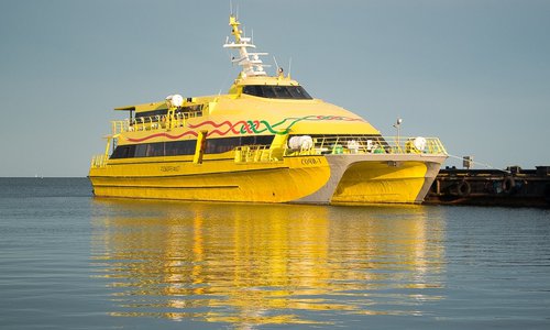 катамараны будут ходить в Крым по новому расписанию